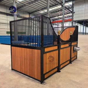 Vente <span class=keywords><strong>de</strong></span> box <span class=keywords><strong>de</strong></span> stockage pour chevaux préfabriquées portables d'extérieur, <span class=keywords><strong>de</strong></span> luxe, avec structure en acier galvanisé thermolaqué et <span class=keywords><strong>toit</strong></span>, pour ferme équine. - Product Image 5