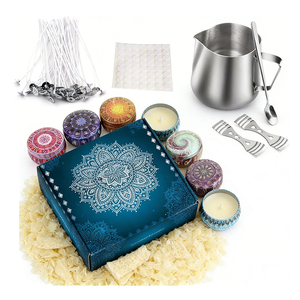 Vela de regalo para invitados de boda, elegante empaque de lata, mezcla de soja perfumada, recuerdo de ceremonia, selección de boutique. - Product Image 1