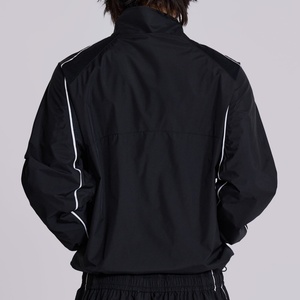 Chaqueta Deportiva Personalizada con Logotipo, Corte Regular, a Rayas, 100% Poliéster, Secado Rápido, Cortavientos, con Cremallera Completa, para Hombre - Product Image 4