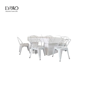 Ensemble de table en MDF blanc courbé en forme de S avec chaises en métal orange et <span class=keywords><strong>vert</strong></span> pour la location de fêtes d'enfants - Product Image 2