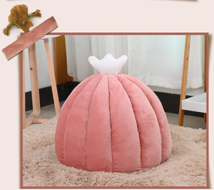 Forma de calabaza Casa de mascotas Invierno Perro Perrera Yurta Gato Casa Camas - Product Image 2