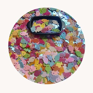 Bunte Tropische Fisch-Glitzer-Pailletten in Fischform für Bastelarbeiten, PVC-Lose-Pailletten, Nagelkunst-Konfetti, DIY-Nähen - Product Image 4