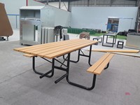Mesa ADA de madera de Metal para restaurante al aire libre con Banco, mesa de Picnic rectangular recubierta de termoplástico de 4 "6" 8 "para discapacitados