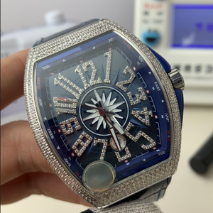 Reloj Mecánico de Diseño Deportivo con Movimiento Mecánico Totalmente Automático que Muestra el Buen Gusto de los Caballeros - Product Image 1