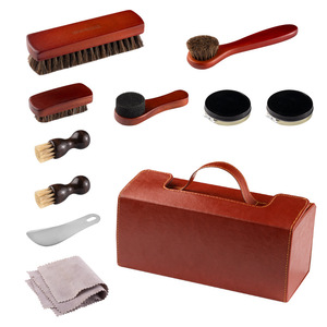 Grand ensemble de 13 pièces pour l'entretien du cuir et des chaussures, comprenant cirage, brosse en crin de cheval, cire à chaussures et calapardeuse, anti-salissures - Product Image 1