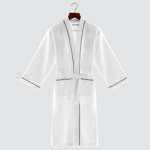 Accappatoio personalizzato conciso dell'hotel all'ingrosso <span class=keywords><strong>set</strong></span> di accappatoio 16s hotel <span class=keywords><strong>e</strong></span> asciugamano - Product Image 1