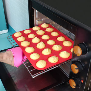 Moldes de <span class=keywords><strong>Silicona</strong></span> para Cupcakes SILIKOLOVE Factory, 24 Mini Moldes de <span class=keywords><strong>Silicona</strong></span> para Hornear, Moldes Reutilizables para Cupcakes, Forros para Muffins Caseros - Product Image 4