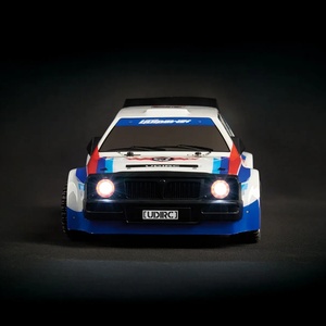 Camion télécommandé de drift haute vitesse, voiture de sport RC Muscle 1:10 30km/h, moteur brossé 380 ESP SJY-UD1603 1/16 4x4 4 canaux - Product Image 4