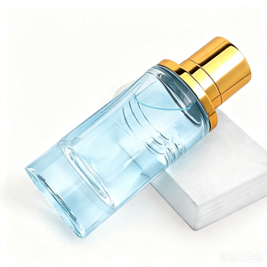 Flacone di Profumo in Vetro Cilindrico da <span class=keywords><strong>100</strong></span> <span class=keywords><strong>ML</strong></span> con Chiusura a Baionetta, Contenitore per Fragranze in Vetro Spesso Trasparente con Coperchio Magnetico in Metallo di Lusso - Product Image 4