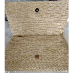 Nouveau coffret cadeau d'été comprenant un sac en paille doré de grande capacité, un sac à main pour femme, une trousse de maquillage et une trousse de toilette. - Product Image 4