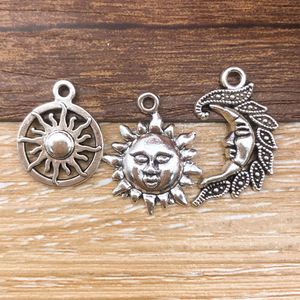 Colgante de Aleación Plateada Antigua con Formas Mixtas de Sol, Luna y Estrella, Accesorios de Joyería DIY, Fornituras Artísticas Retro - Product Image 3