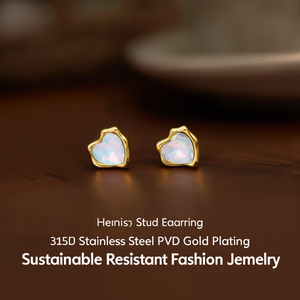 Pendientes de Corazón en Acero Inoxidable 316L con Baño de Oro PVD, Joyería de Moda Sostenible y Resistente - Product Image 3