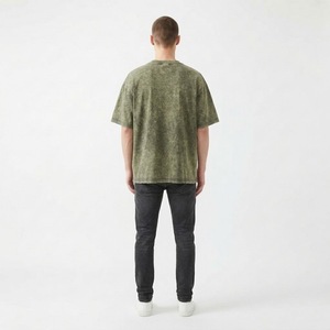 เสื้อยืดผ้าฝ้ายคุณภาพสูง 100% หนัก 220 กรัม ทรงปกติ ล้างสีแบบแอซิดวอช สไตล์วินเทจ  สำหรับผู้ชาย  รับสกรีนโลโก้ตามสั่ง - Product Image 3