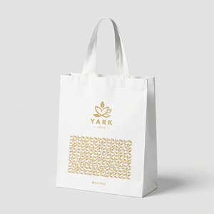 Sacs en papier cartonnés recyclés personnalisés avec poignées blanches pour le commerce de détail alimentaire, imprimés avec votre propre logo - Product Image 3