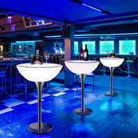 Table de bar LED haute personnalisée avec télécommande, en PVC, design moderne et écologique, idéale pour les clubs et les mariages
