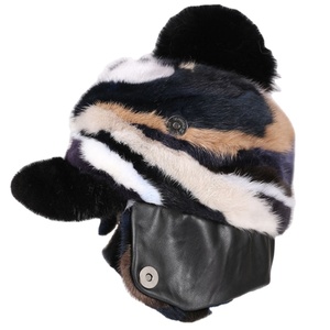 Casquettes en <span class=keywords><strong>fourrure</strong></span> de vison véritable Chapeaux de mode en <span class=keywords><strong>fourrure</strong></span> pour femmes multicolores Chapeaux chauds d'hiver colorés avec <span class=keywords><strong>pompon</strong></span> - Product Image 1
