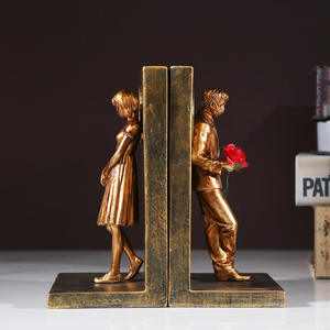 Banksy ha ispirato la moderna decorazione per l'home Office stile nordico statua e porta libri in resina scultura libro regalo per gli amanti dell'arte - Product Image 1