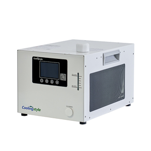 Machine de gravure laser à refroidissement par air CE 30W pour codage en ligne de l'emballage alimentaire en aluminium et plastique, marqueur volant certifié CE 30W à refroidissement par air - Product Image 3