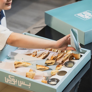 Logotipo de impresión personalizado <span class=keywords><strong>Desechable</strong></span> Shawarma Kebab Fries Box Takeaway Box Togo Chicken Shawarma Catering Caja de embalaje con divisor - Product Image 4