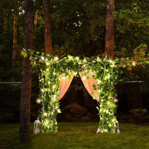 Guirlande lumineuse artificielle en forme de lierre 10m 100 <span class=keywords><strong>LED</strong></span> IP44 Blanc chaud Fonctionnant sur piles avec télécommande pour usage intérieur/extérieur - Product Image 3