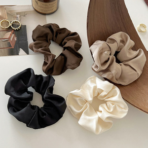 Luxe satijnen scrunchies elastiekjes effen kleur haarband rubberen touw paardenstaart houder mode haaraccessoires groothandel - Product Image 5