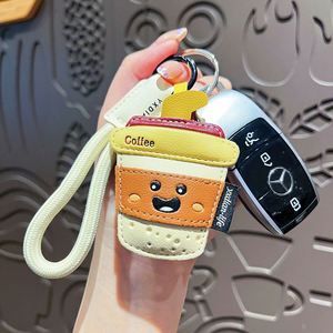 Lindo Set de Llaveros de Cuero con Diseño de Comida: Patatas Fritas, Café y Helado. Exquisitos Colgantes y Mini Adornos para Bolsos. Divertido Regalo Temático de Comida. - Product Image 3