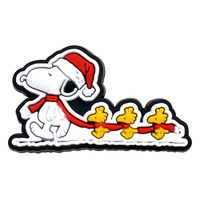 HY 2026 Vente en gros de décorations de chaussures en PVC souple de dessin animé mignon, décorations de chaussures Snoopys avec des décorations en dentelle et des boutons