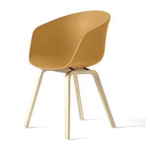 Chaise plastique salle manger factory PP plastic seating modern furniture for cafe metal leg chair home dining chair armchairs