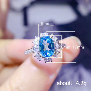 Anello da Donna con Zircone Tonalità Acquamarina Lucida, Gioiello Trendy per Uso Quotidiano - Product Image 3