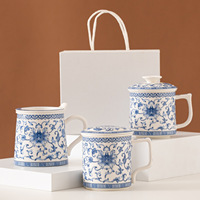 Ensemble de 3 tasses à thé en céramique bleu et blanc, nouveau style chinois, motif lotus et vigne, avec filtre, couvercle et infuseur floral haute température, cadeau de bureau