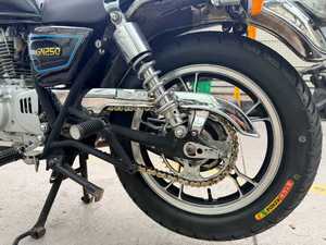 Motocicletta <span class=keywords><strong>Suzuki</strong></span> GN125 di Seconda Mano con Potente Motore Brushless da 125cc, Alte Prestazioni, Spedizione Gratuita in Cina - Product Image 4