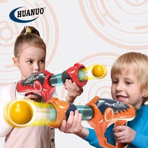 HUANUO mainan tembakan plastik 2 pak, dengan 12 bola, mainan menembak udara, pistol bola peluru lembut untuk anak-anak - Product Image 1