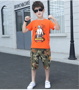 นิวเพลเยอร์ไม่รู้ชื่อใคร's Battlegrounds เสื้อยืดสีเขียวมะกอกพิมพ์ลาย กางเกงลายพราง ชุดเด็ก 2 ชิ้น ชุดวอร์ม - Product Image 4