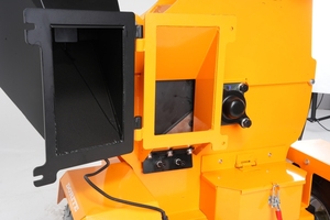 Trituradora de Madera de Gasolina de 5 Pulgadas y 15 HP de Alto Rendimiento para Uso Doméstico, Nueva, con Certificación CE - Product Image 6