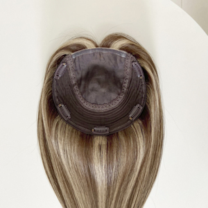 Nouveauté : Topper en cheveux humains avec base en soie brune 7*7'', soie de qualité supérieure avec cheveux tissés pour femmes, cheveux vierges européens, cuticules alignées - Product Image 6