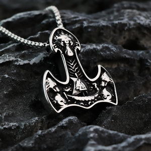 Yunnique – collier avec pendentif marteau de Thor pour hommes, en acier inoxydable, style nordique, vintage, charme runique viking, bijoux cadeau - Product Image 3