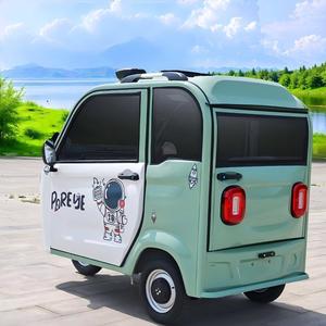 Mini Auto Eléctrico de 4 Asientos y 2 Puertas, Micro Scooter Eléctrico de Baja Velocidad, Vehículo Eléctrico Pequeño para Personas Mayores, Tipo Carrocería Cerrada - Product Image 2