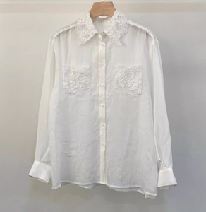 Camicie in Lino di Alta Qualità Stile Primavera Estate 2026 da Donna con Colletto in <span class=keywords><strong>Pizzo</strong></span>, Tasca sul Petto, Patchwork, Vestibilità Ampia, Bianche e <span class=keywords><strong>Blu</strong></span> - Product Image 2