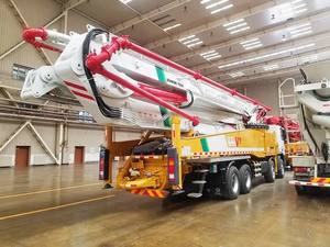 Bomba de <span class=keywords><strong>hormigón</strong></span> montada en <span class=keywords><strong>camión</strong></span> diésel chino Hb62K HB62v de marca superior 62m con <span class=keywords><strong>precio</strong></span> barato a la venta - Product Image 3