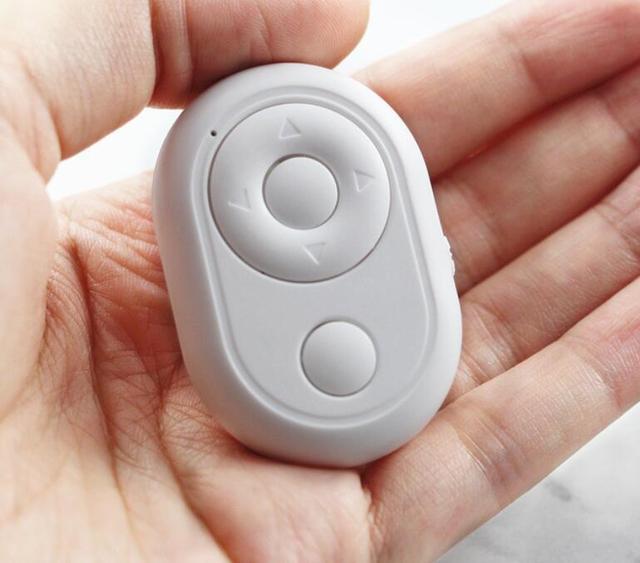 Wholesale Customized Logo Mobile Phone BT Selfie Remote Control