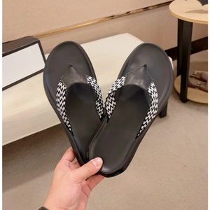 Women's designer <b>Slippers</b> Customization Logo Anti-Slip Men's <b>slippers</b> Fashionable outdoor Slides <b>Slippers</b> women - Product Image 1
