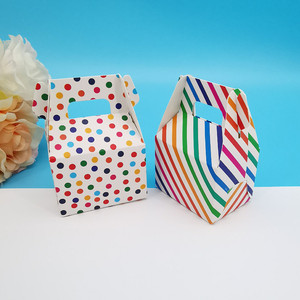 Colorful striped wedding candy box mini number horn creative wedding gift box rainbow wave point folding simple box