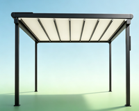 Pergola rétractable moderne en alliage d'aluminium avec voile en PVC, télécommande motorisée, étanche, pour hôtels, usage extérieur, taille personnalisée, blanc