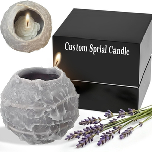 LANJO 2026 Yeni Tasarım Kenarları Eriyen Spiral Mum, İçinde Noel Figürü Bulunan 2'si 1 Arada Spiral Mum Topu Toptan Satış - Product Image 4