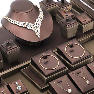 Các sản phẩm <span class=keywords><strong>2025</strong></span> đồ trang sức bằng da đứng triển lãm thương mại gian hàng hiển thị Bangle Vòng cổ tổ chức khay hiển thị hiện đại đồ trang sức Showcase - Product Image 4