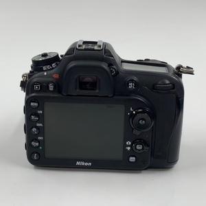 Cámara DSLR <span class=keywords><strong>D7100</strong></span> Usada al por Mayor, 18-105mm VR, 24.1MP, Ranuras Dobles para Tarjetas SD, Cuerpo de Magnesio, Calidad Premium, Reacondicionada, Grado A+ 1 - Product Image 1