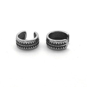 Pendientes de clip yunnique con patrón geométrico de acero de titanio para hombre, estilo punk, joyería para fiesta, sin perforación, clips para las orejas de acero inoxidable - Product Image 1