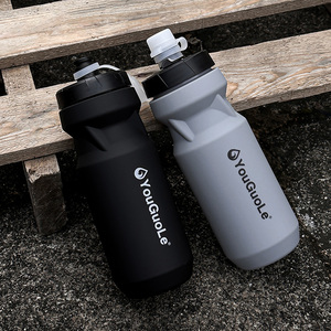 Botella de Agua Deportiva para Bicicleta de 650 ml, Material PP de Compresión Suave, Diseño Antiderrames para Ciclismo y Ejercicio al Aire Libre - Product Image 6