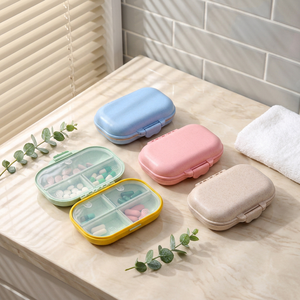 Organisateur de pilules hebdomadaire à 7 compartiments UP-05F, boîte de rangement en plastique pour la maison et l'extérieur - Product Image 1