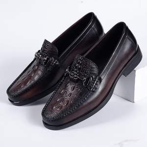 Mocasines de Cuero Genuino para Hombre, con Punta Cuadrada, Estampado Animal, Estilo Casual de Negocios, Hebilla Metálica, Suela de Goma Acolchada - Product Image 1